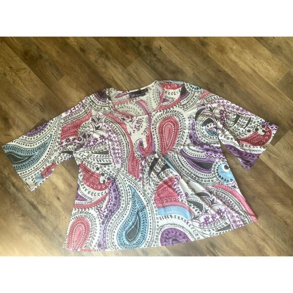 Susan Graver Paisley Round Neck Bell Sleeve Top Womens 1X - Picture 1 of 9